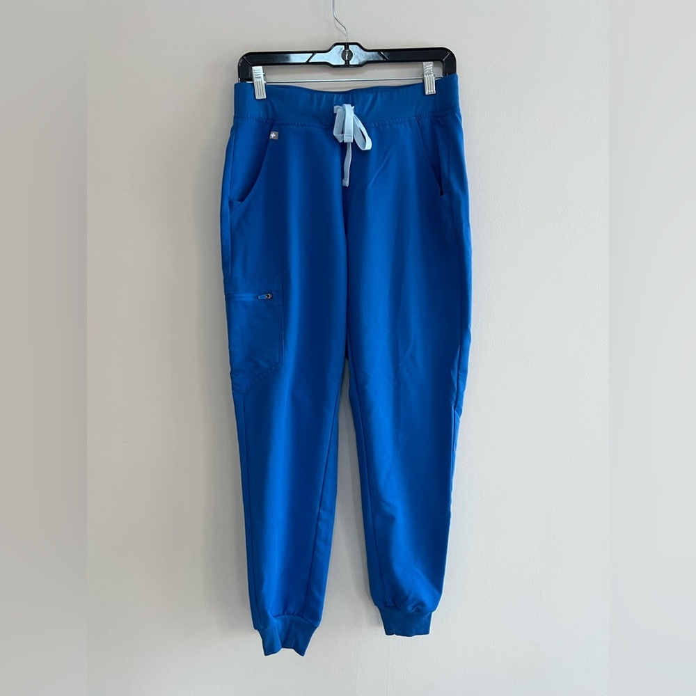 FIGS Women's Zamora Jogger Scrub Pants in Royal Blue, size S